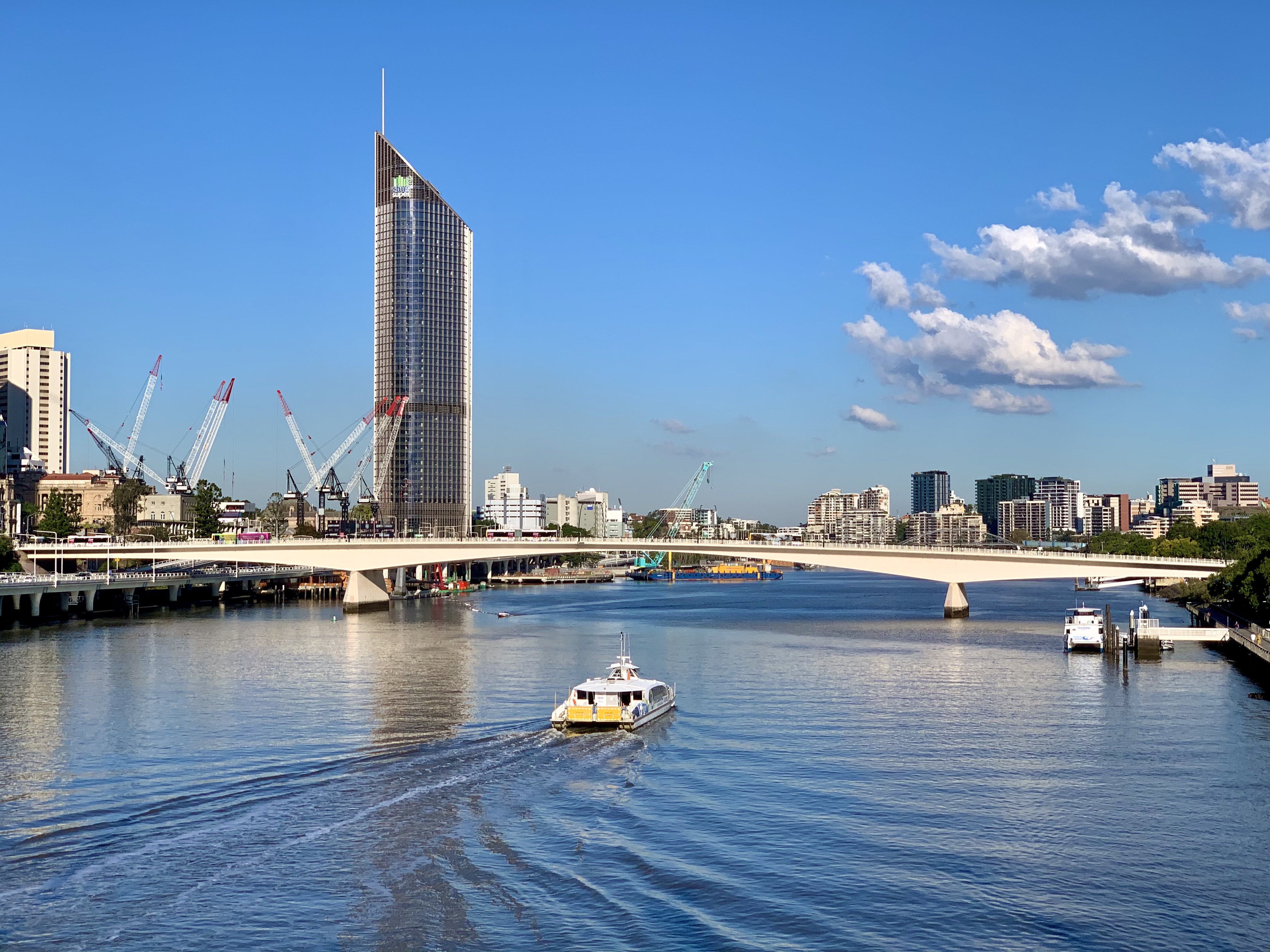 Ngày 2: Đến Brisbane | Khám phá thành phố cuối hè – chạm thu